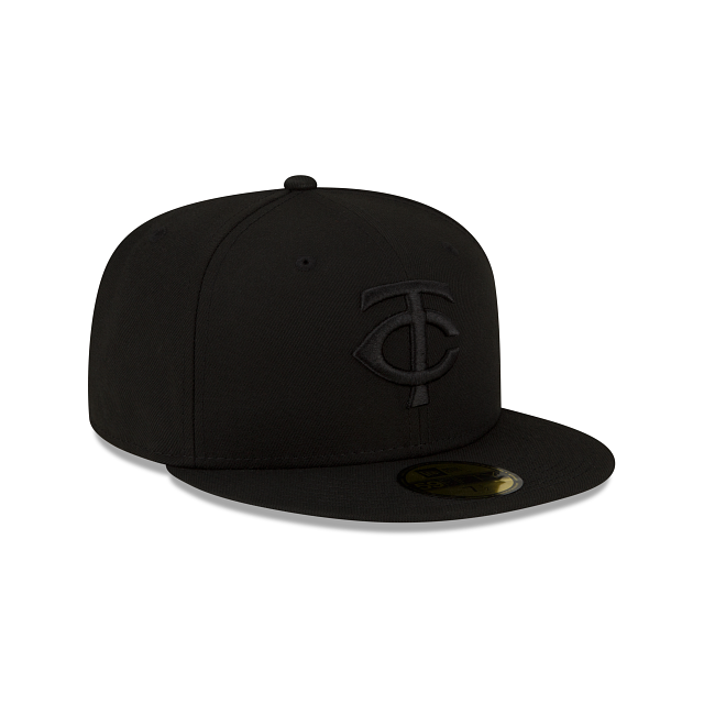 Minnesota Twins MLB Classics Black on Black 59FIFTY Cerrada - SMART ZONE