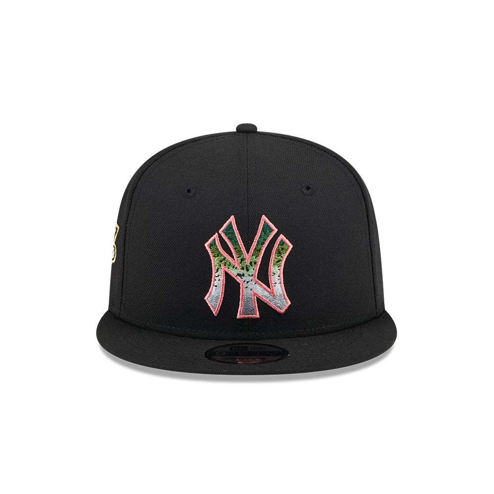 New York Yankees MLB Animal Fill 9FIFTY Snapback